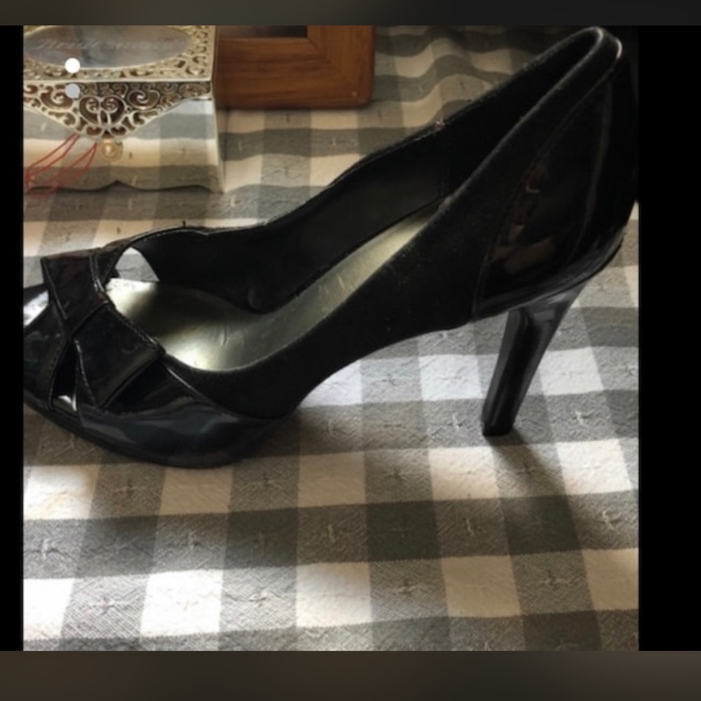 Black heels